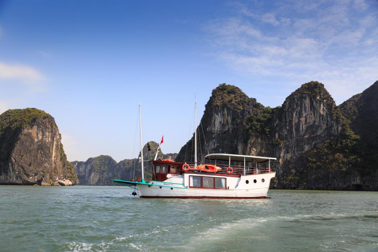 Emeraude Classic Cruises Халонг Екстер'єр фото