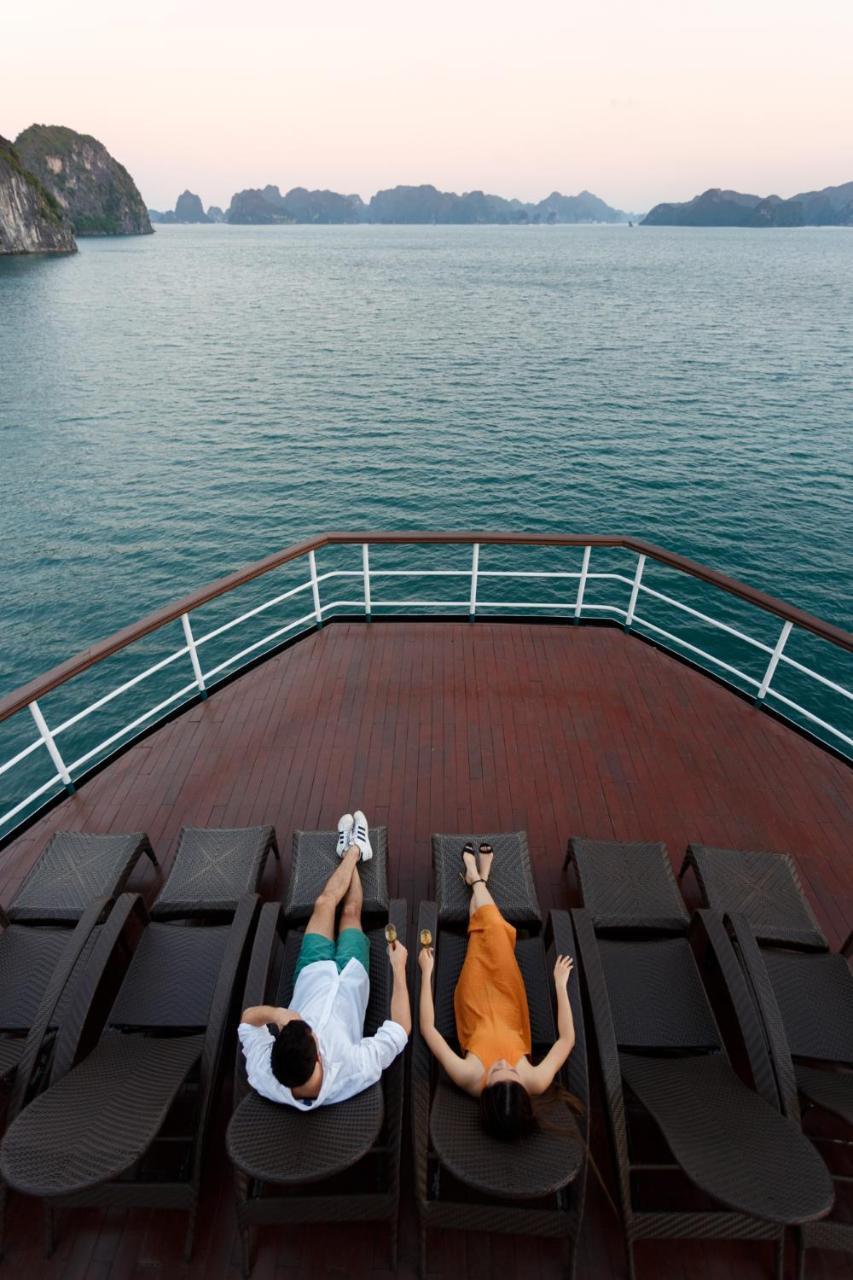Emeraude Classic Cruises Халонг Екстер'єр фото